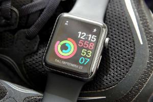 再也不用靠 iPhone 了? Apple Watch 3 將有這項重大新功能! 再也不用靠 iPhone 了? Apple Watch 3 將有這項重大新功能!
