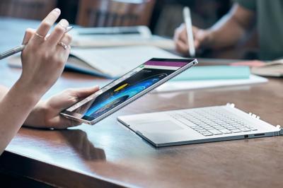 微軟拉警報？《消費者報告》移除 4 款 Surface 產品「推薦」標章