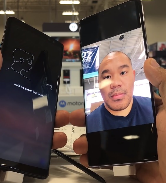 Galaxy Note 8 臉部辨識爆漏洞，一張照片就能秒破解！(圖擷取自開發者 Mel Tajon 推特影片)