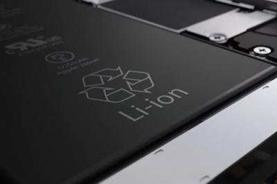 外國拆解團隊發現：iPhone 8 的電池縮水了喔！