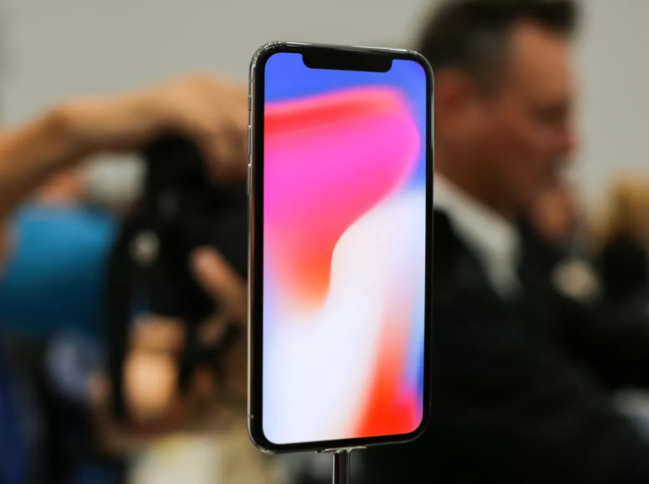蘋果公布iPhone X 包裝材料的相關報告,顯示對環保包裝的高度重視與設計趨勢。(圖翻攝自The Verge)