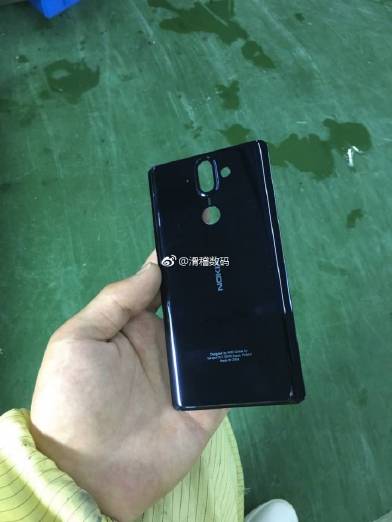 中國社群論壇出現疑似為Nokia 9實機背蓋的照片。(圖翻攝自Nokiamob)