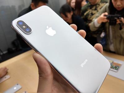 iPhone X 週五上市現貨哪裡買?電信業者與蘋果經銷通路祭首賣優惠,一張表秒懂! iPhone X 週五上市現貨哪裡買?電信業者與蘋果經銷通路祭首賣優惠,一張表秒懂!