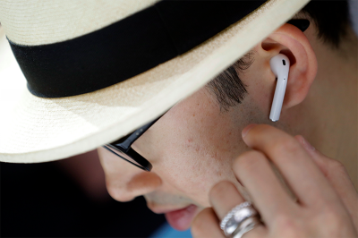 嫌 AirPods 低音不夠？國外網友簡單 DIY 讓 Bass 更大聲！