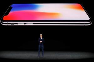 iPhone X 量產不卡關了?分析師:產能提升 10 倍 iPhone X 量產不卡關了?分析師:產能提升 10 倍