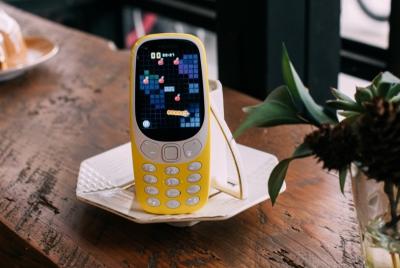 致敬三星 S7 edge?Nokia 9 搭配曲面螢幕渲染圖曝光! 致敬三星 S7 edge?Nokia 9 搭配曲面螢幕渲染圖曝光!