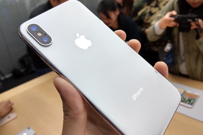 iPhone X(圖/記者黃敬淳攝)