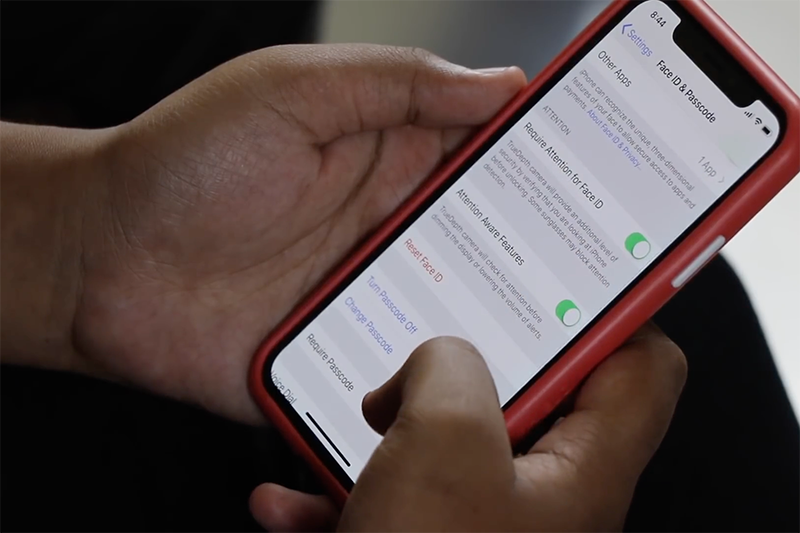 Apple 強調 Face ID 辨識功能非常優秀。(圖片來源/擷取自 Andro Dollar)