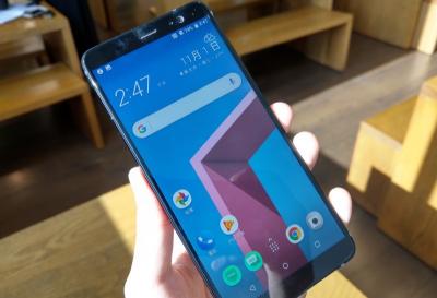 HTC 新款「中高階機」曝光:搭 6 吋全螢幕、自拍雙鏡頭! HTC 新款「中高階機」曝光:搭 6 吋全螢幕、自拍雙鏡頭!