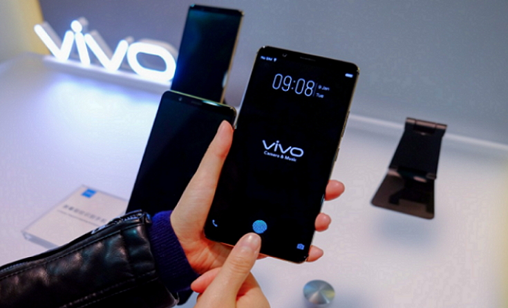 Vivo發表首款採用螢幕指紋感應的智慧型手機。(圖翻攝自Vivo)