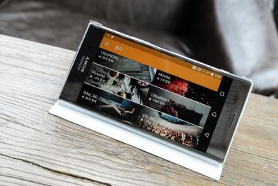 Sony 新旗艦曝光!名稱「XZ2」、支援雙鏡頭與新設計 Sony 新旗艦曝光!名稱「XZ2」、支援雙鏡頭與新設計