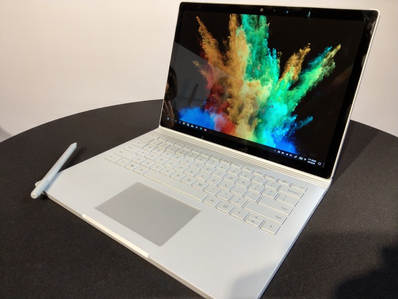 Surface Book 2(圖/記者黃敬淳攝)