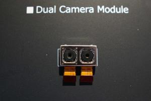 Sony 拋高階「雙鏡頭」:ISO 51200 拚超強夜拍! Sony 拋高階「雙鏡頭」:ISO 51200 拚超強夜拍!
