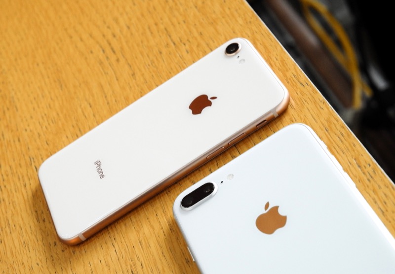 圖為 iPhone 8、8 Plus(圖/翻攝自 Flickr,CC BY 2.0)