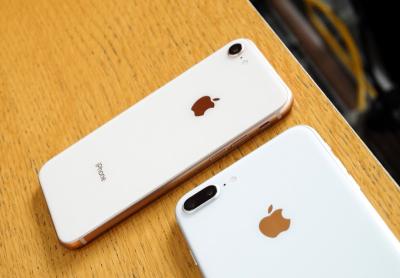 iPhone X 銷售無力!台供應鏈營收大挫 7 千億、挽救得靠平價舊機 iPhone X 銷售無力!台供應鏈營收大挫 7 千億、挽救得靠平價舊機