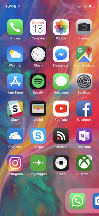 iOS 11 的 Dock 有時會消失一下(圖/翻攝自 Twitter)