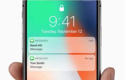 iOS 11 再曝尷尬「Bug」!Siri 免解鎖唸出訊息內容 iOS 11 再曝尷尬「Bug」!Siri 免解鎖唸出訊息內容