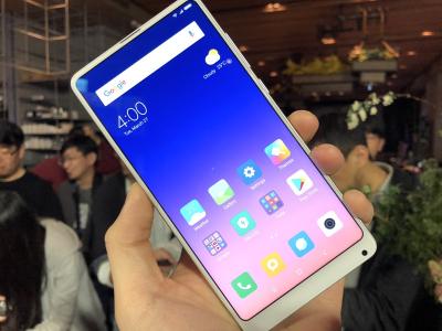 小米MIX2S 正式登場!搭 8GB 記憶體、相機評價追平 iPhone X 小米MIX2S 正式登場!搭 8GB 記憶體、相機評價追平 iPhone X