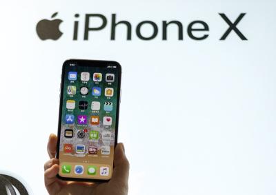 手機市場「遇冷」!傳蘋果高層反省 iPhone X 是否太貴 手機市場「遇冷」!傳蘋果高層反省 iPhone X 是否太貴
