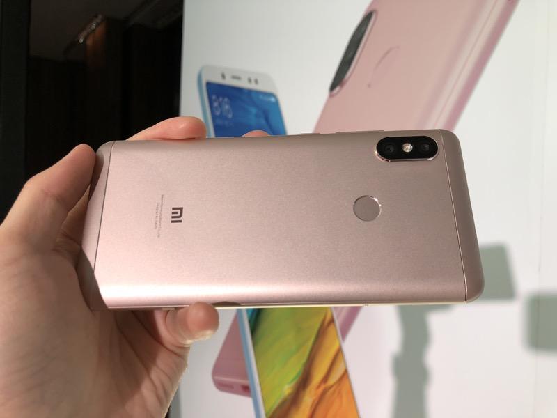 紅米Note5(圖/記者黃敬淳攝)