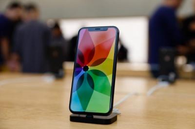 史上螢幕最大 iPhone 將登場 !外媒爆料:今年新機外型將有 3個變化 史上螢幕最大 iPhone 將登場 !外媒爆料:今年新機外型將有 3個變化