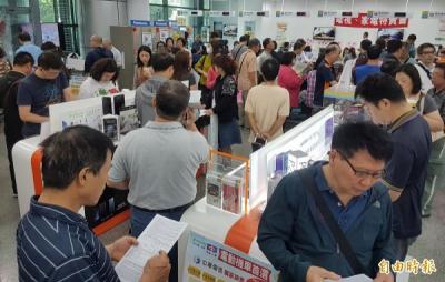 全民 499 雙飽大戰再延燒!電信業者火速推出限時加碼優惠 全民 499 雙飽大戰再延燒!電信業者火速推出限時加碼優惠