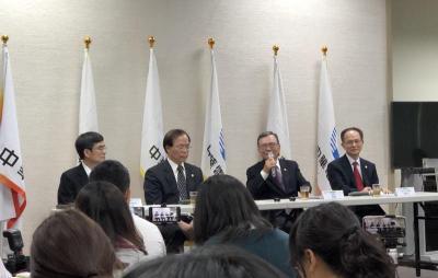 「499 之亂」中華電董座說分明:短期小確幸、不能只顧老客戶 「499 之亂」中華電董座說分明:短期小確幸、不能只顧老客戶