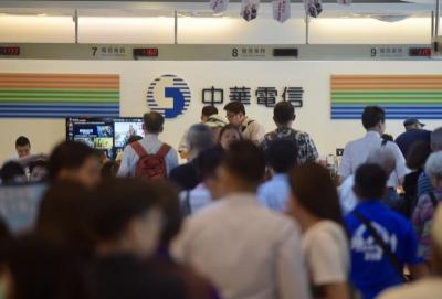 【本週 5 大科技新聞】全民瘋搶499吃到飽引爆解約潮!Google地圖「機車導航」即將上線! 【本週 5 大科技新聞】全民瘋搶499吃到飽引爆解約潮!Google地圖「機車導航」即將上線!