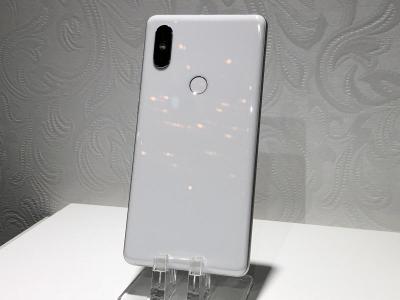 小米新旗艦 5/31 登場?搭「劉海」全螢幕、Face ID 小米新旗艦 5/31 登場?搭「劉海」全螢幕、Face ID