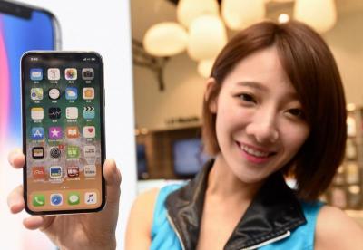 創紀錄!iPhone X 開賣後週週最暢銷,分析師為什麼被打臉了? 創紀錄!iPhone X 開賣後週週最暢銷,分析師為什麼被打臉了?