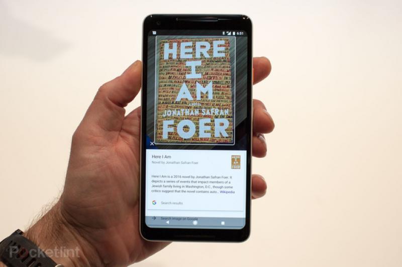 手機下載Google智慧鏡頭App,可辨識影像物件,還可複製照片上的文字。(圖翻攝自Pocket-lint)