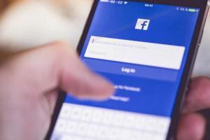 滑臉書重度用戶福音?Facebook 正秘密測試「時間監控」新功能 滑臉書重度用戶福音?Facebook 正秘密測試「時間監控」新功能