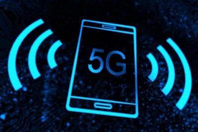 iPhone 支援 5G 暫無望？外媒：2020 年再說