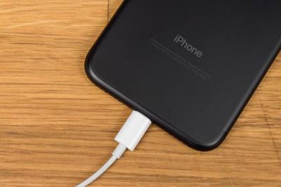傳 2018 新 iPhone 支援18W快充功能!將有這項使用限制 傳 2018 新 iPhone 支援18W快充功能!將有這項使用限制