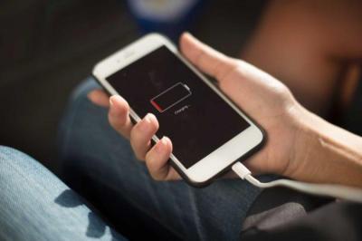 一秒鐘瞬間充飽手機電力?全球首款「量子電池」將問世 一秒鐘瞬間充飽手機電力?全球首款「量子電池」將問世