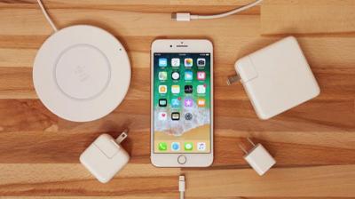 iPhone 也能用 MacBook 無線充電?全靠蘋果這項黑科技 iPhone 也能用 MacBook 無線充電?全靠蘋果這項黑科技
