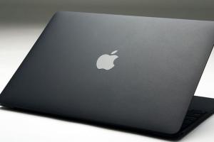 替代 MacBook Air ?傳蘋果有望推「平價款」 13 吋無風扇版 MacBook 替代 MacBook Air ?傳蘋果有望推「平價款」 13 吋無風扇版 MacBook