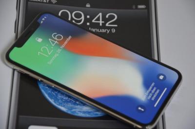 電信商走漏風聲!新 iPhone 首波預購將在下月14日、發表與上市遭提前曝光! 電信商走漏風聲!新 iPhone 首波預購將在下月14日、發表與上市遭提前曝光!
