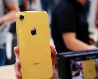 iPhone XR 開放預購!6款新配色中這 2 個顏色、 容量最搶手! iPhone XR 開放預購!6款新配色中這 2 個顏色、 容量最搶手!