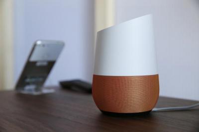 和 Siri 較勁!Google 助理中文版登陸 iPhone、iPad 和 Siri 較勁!Google 助理中文版登陸 iPhone、iPad