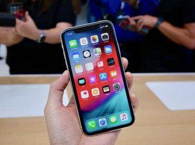 iPhone XR 開箱體驗(一)!螢幕表現、上手感受 iPhone XR 開箱體驗(一)!螢幕表現、上手感受