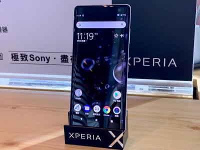 首搭 3 鏡頭 SONY XZ4 渲染照首度曝光!經典設計終於回歸了! 首搭 3 鏡頭 SONY XZ4 渲染照首度曝光!經典設計終於回歸了!