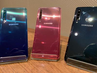 三星 S10 拚規格?傳搭 6 鏡頭、6.7 吋超大螢幕及12GB / 1TB 空間! 三星 S10 拚規格?傳搭 6 鏡頭、6.7 吋超大螢幕及12GB / 1TB 空間!