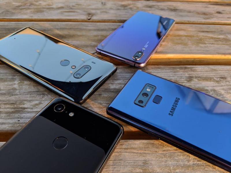 外媒評測30款 Android 手機,今年最強安卓手機由三星 Note 9 奪冠。(圖記者劉惠琴攝)