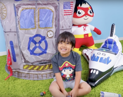 富比士公佈最賺錢 YouTuber!八歲小孩「開箱玩具」年賺 6.7 億奪冠 富比士公佈最賺錢 YouTuber!八歲小孩「開箱玩具」年賺 6.7 億奪冠
