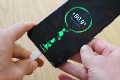 官方開發文件洩露!華為計畫開發「超級充電器」 官方開發文件洩露!華為計畫開發「超級充電器」