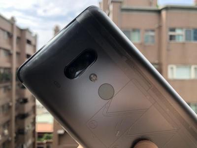 「技術仍值得關注...」外媒獨評 HTC 今年最佳手機,2 年前舊機搶進前三! 「技術仍值得關注...」外媒獨評 HTC 今年最佳手機,2 年前舊機搶進前三!