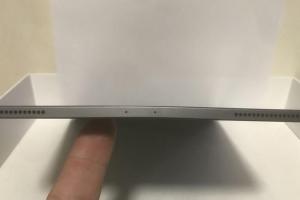 2018 新款 iPad Pro 部分機身出現「微彎曲」!蘋果官方回應表示... 2018 新款 iPad Pro 部分機身出現「微彎曲」!蘋果官方回應表示...