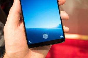 FOD 嵌入式指紋辨識技術大熱門!傳三星將首先應用於 Galaxy A10 FOD 嵌入式指紋辨識技術大熱門!傳三星將首先應用於 Galaxy A10