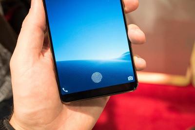 FOD 嵌入式指紋辨識技術大熱門!傳三星將首先應用於 Galaxy A10 FOD 嵌入式指紋辨識技術大熱門!傳三星將首先應用於 Galaxy A10